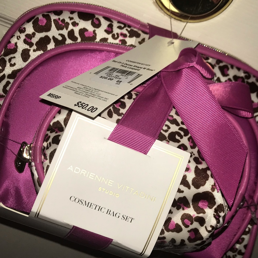 Cosmetic bag set